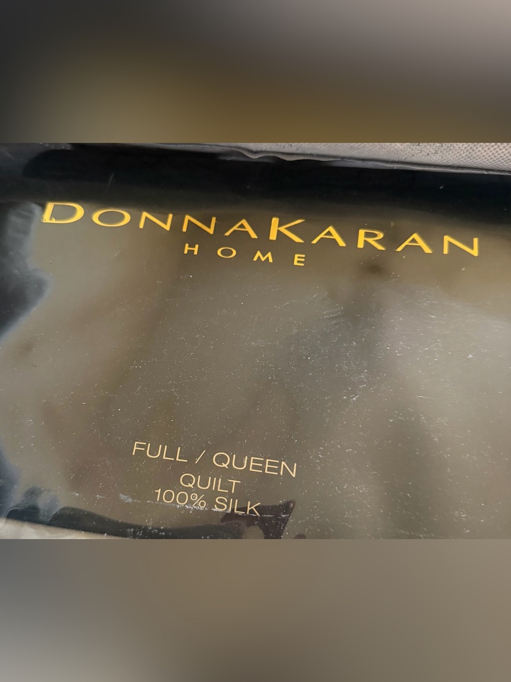 Donna Karan Home Silk Quilt and 2 shams - Full Queen